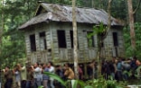 A scene from Lelaki harapan dunia